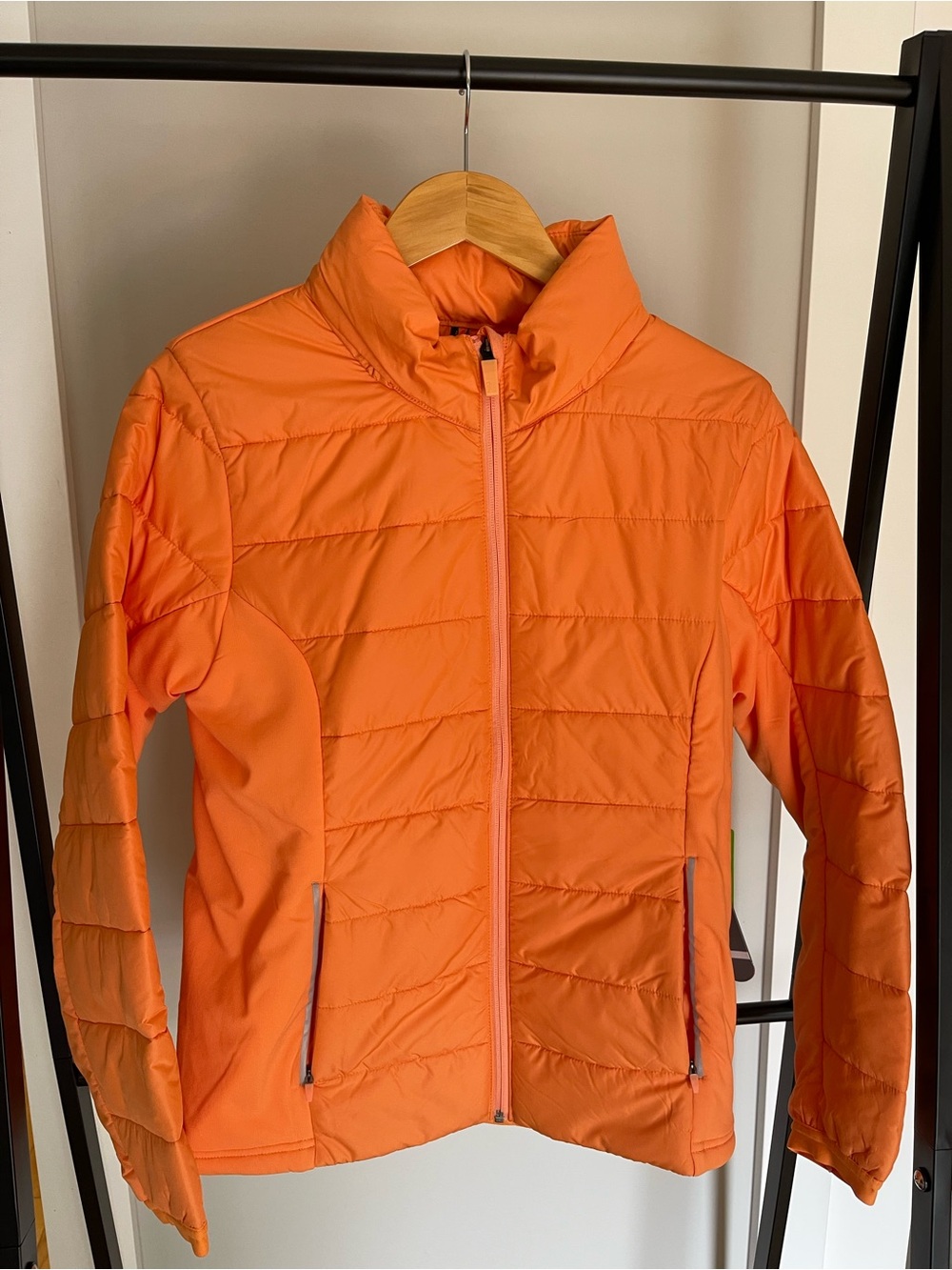 FWD Women’s Push Primaloft Jacket - Size M